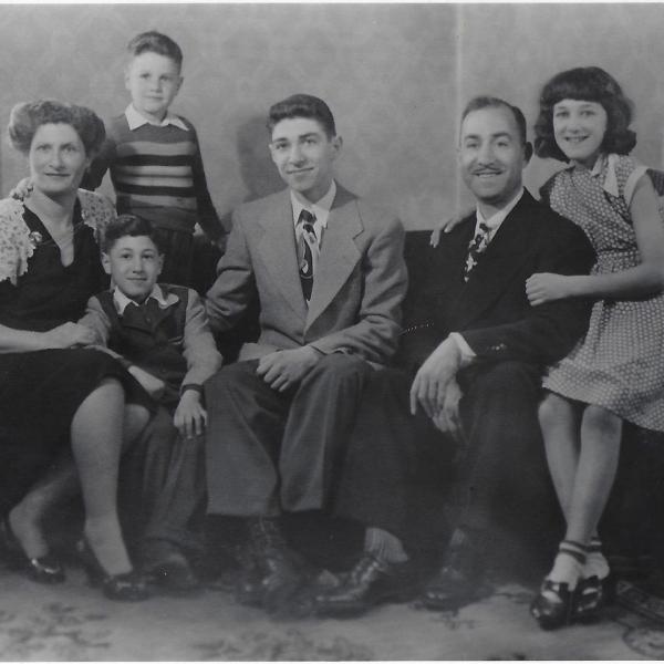 Jack and Louise Azose with children (Ike in center). Image courtesy Ike Azose.