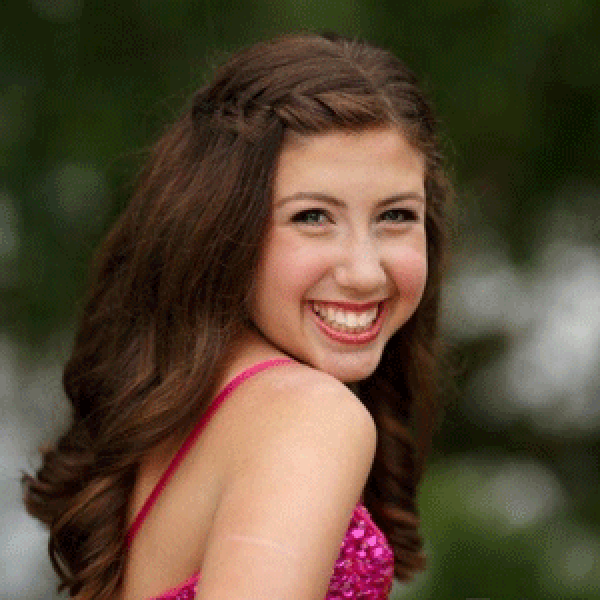 Boden-Hannah_Headshot-HaggadahSubmission_300pxSq.png