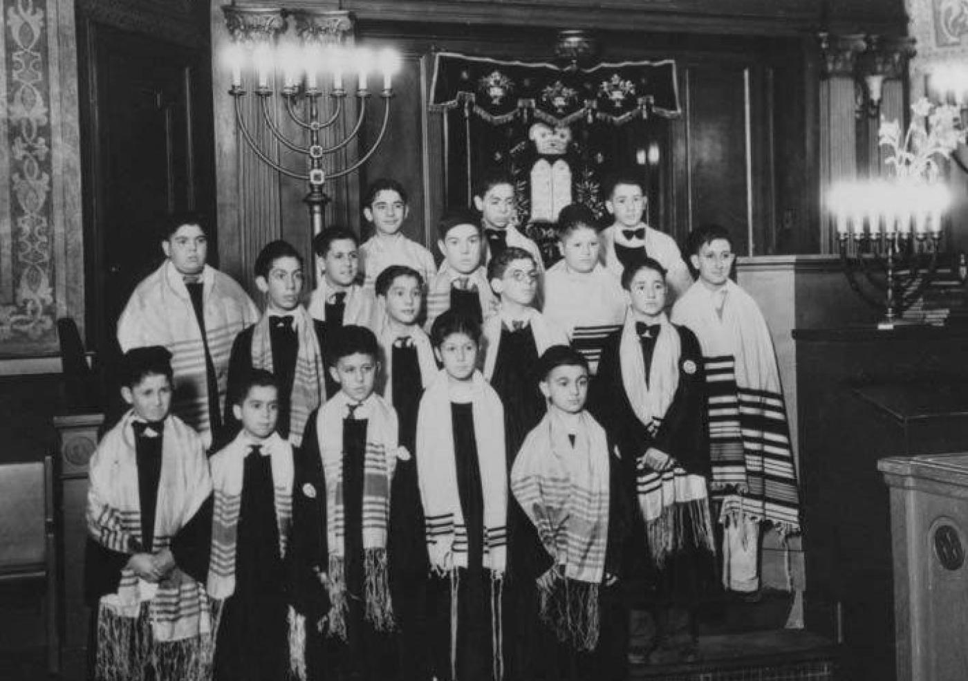 Congregation Ezra Bessaroth boys choir, Seattle, 1931