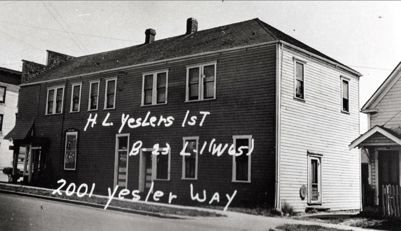 Outside of Economy Grocery