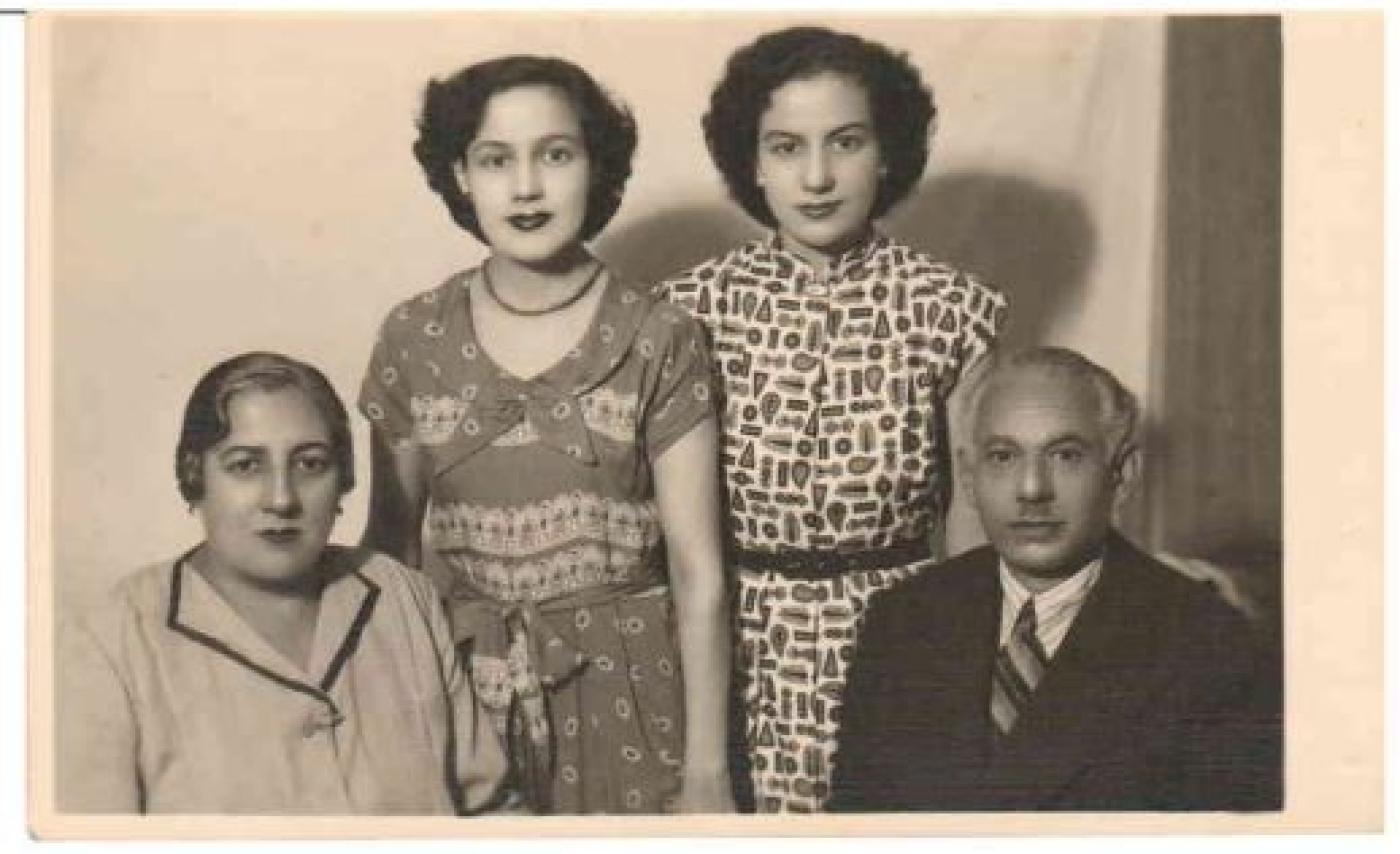 Pola, Roza, and their parents, Yako and Mazalto Doenyas