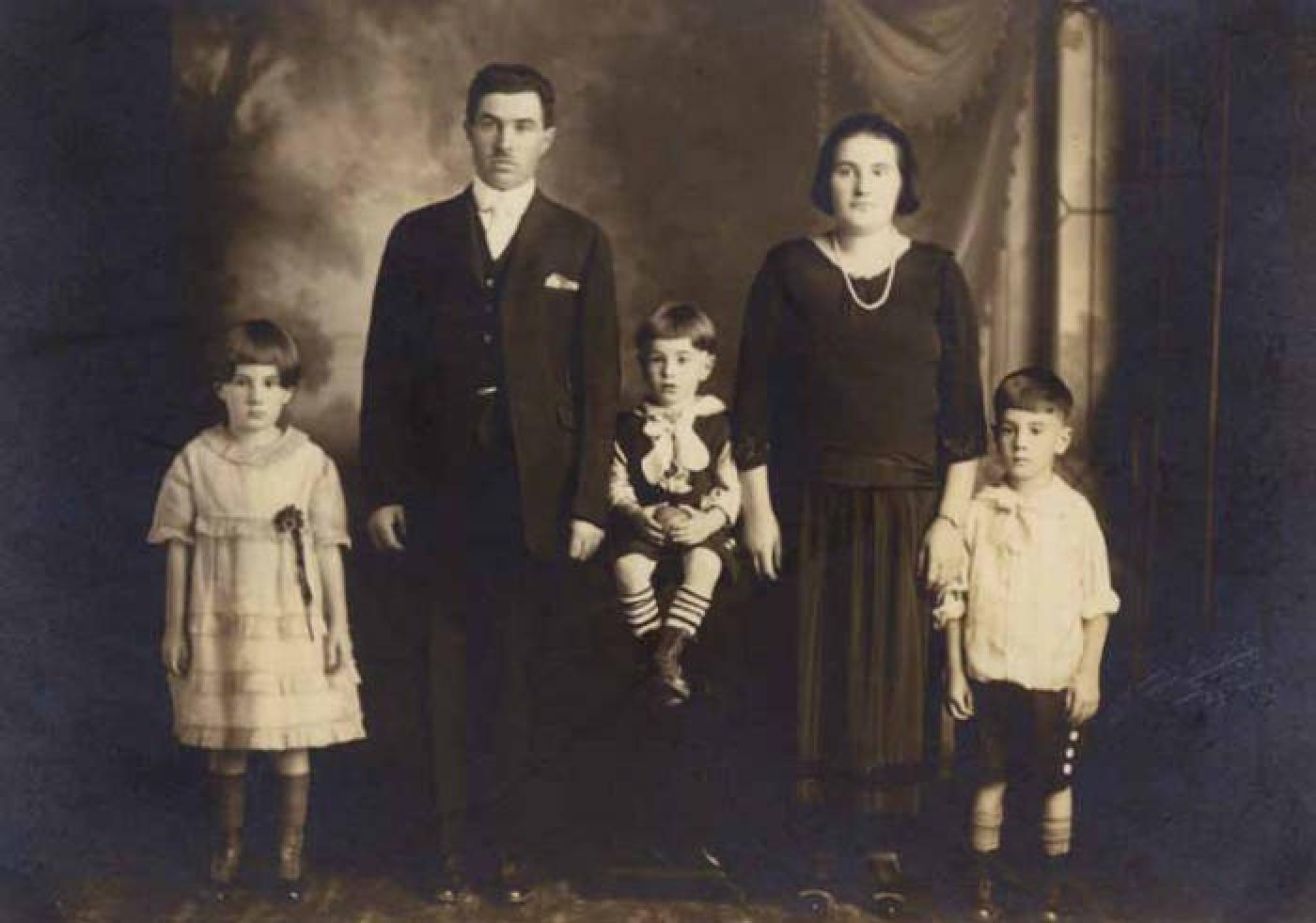 Abraham and Dora Steinberg with their children Alice, Morrie (Morris) and Burton, Seattle, Washington, approximately 1923-1924