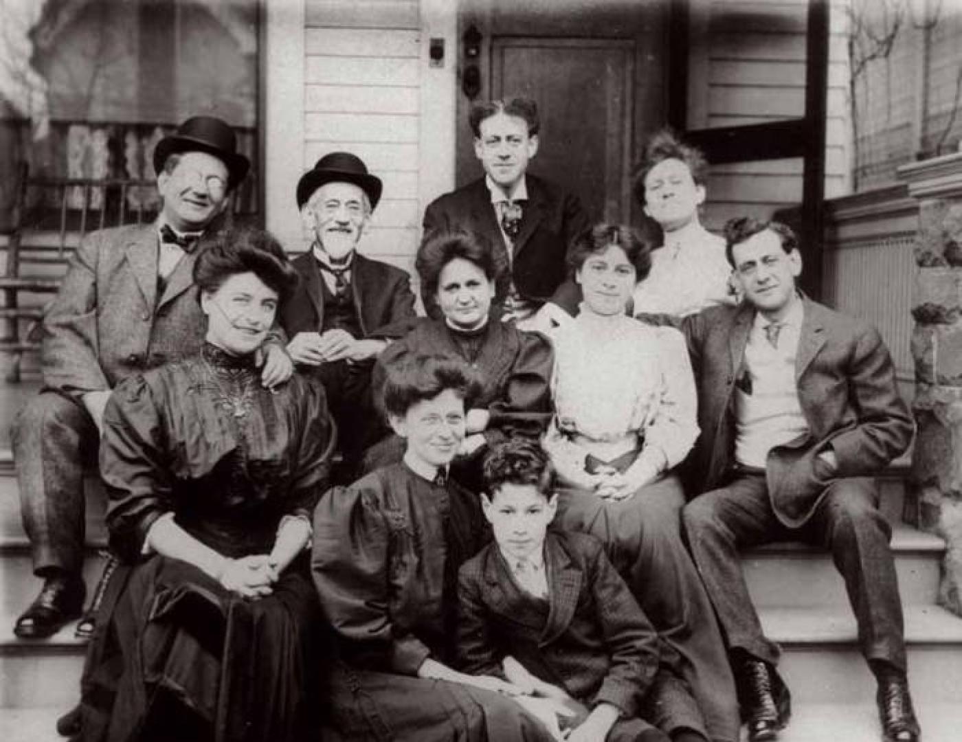 Boyer and Cohn family members, Portland, Oregon, approximately 1905-1906