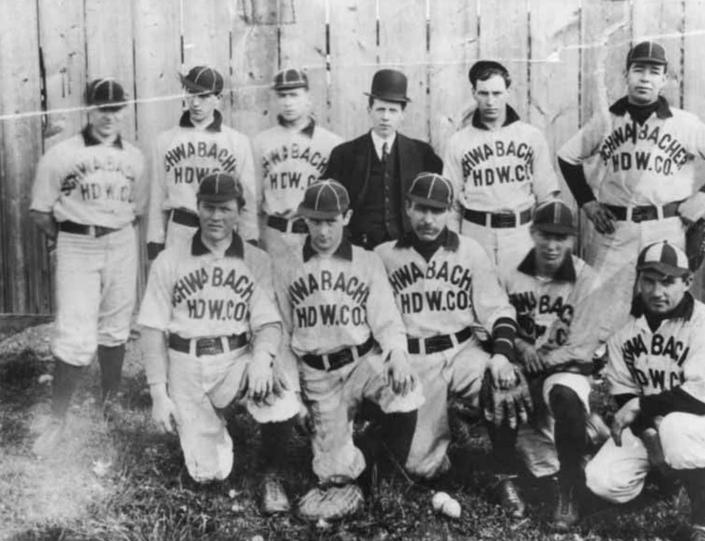 Schwabacher Hardware Company baseball team, Seattle, 1909