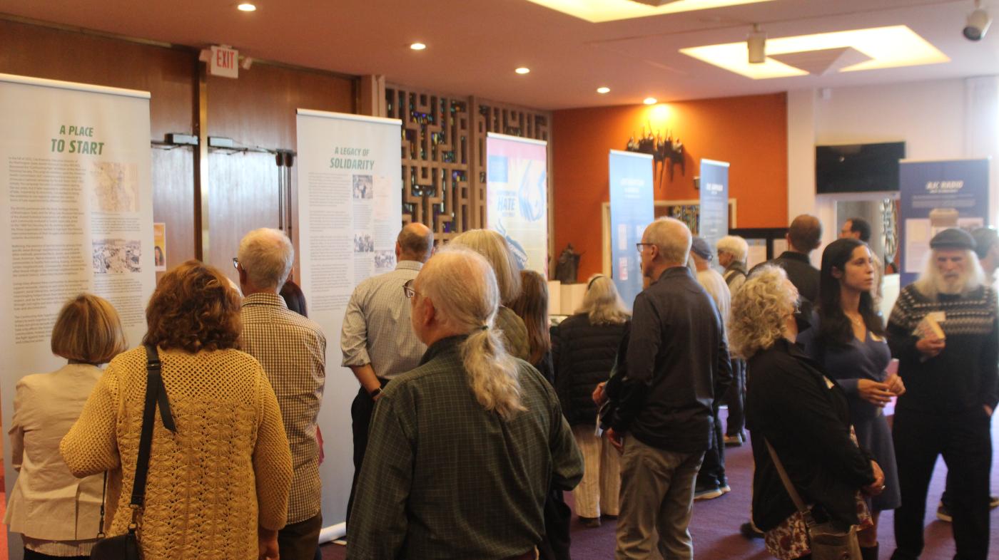 Community viewing of CHT panels at Temple De Hirsch Sinai.JPG