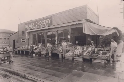 Photo Courtesy: University of Washington Libraries, Special Collections, UW10614