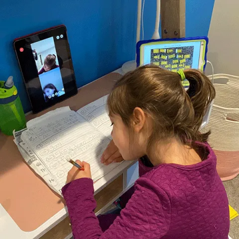 Day-School-Jewish-Day-School-of-Metropolitan-Seattle-Virtual-Learning-During-COVID-19-Pandemic-web.png
